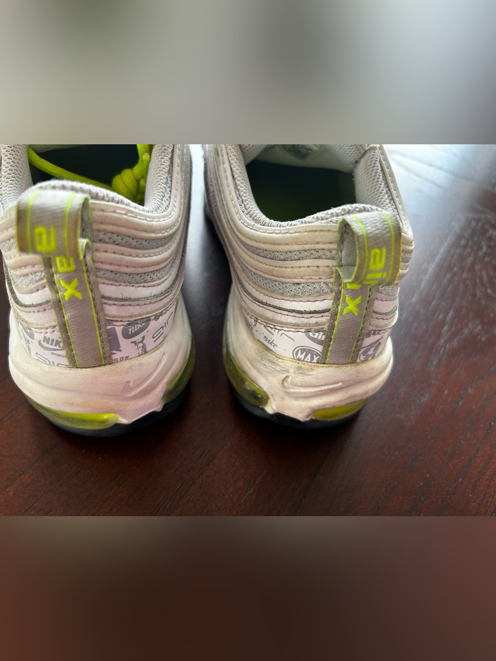 Nike Air Max 97 White with Neon Yellow Accents size 7Y - Picture 5 of 8